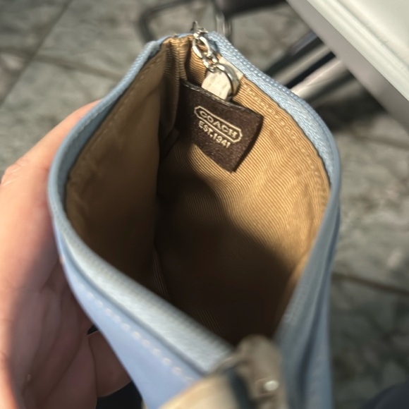 Coach blue leather with white pull keyring bag - Picture 2 of 4